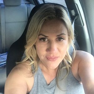 Meet your Posher, Lorraine